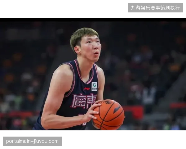 周琦季后赛展现防守统治力，高效限制广东队内线得分帮助北京队挺进四强